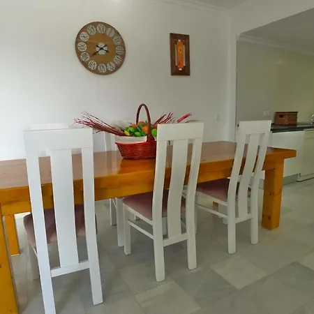 Tres Marias Daire Nerja